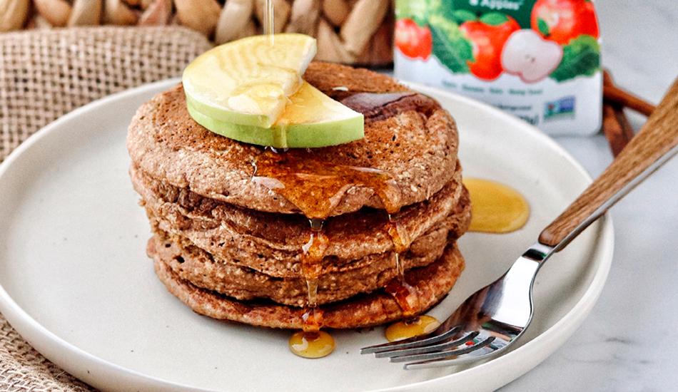 Green Kale & Apple Spice Pancakes